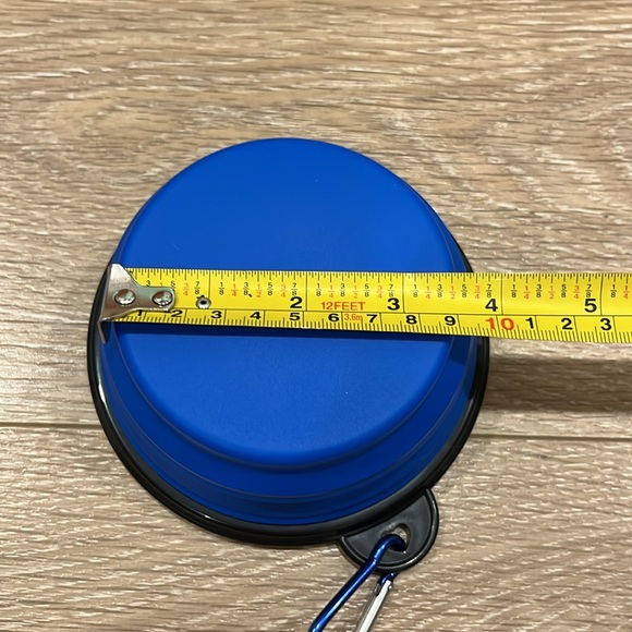 Collapsible Silicone Pet Bowl - blue - Picture 5 of 5